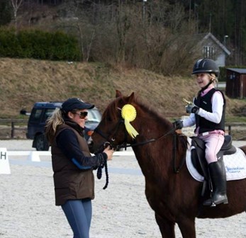 Klubbstevne hos Rosseland Ryttersportsklubb